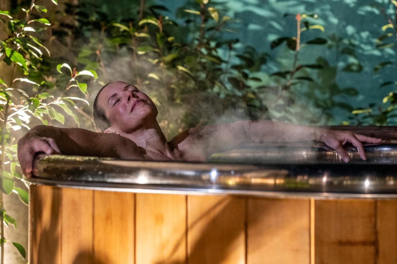 Escale Rochelaise, Gite Urbain Avec Spa Bain Nordique Et Sauna Tonneau ラ・ロシェル エクステリア 写真